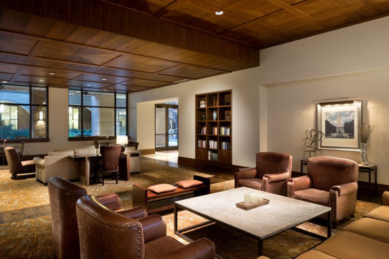 ATT Hotel and Conference Center Lobby Room