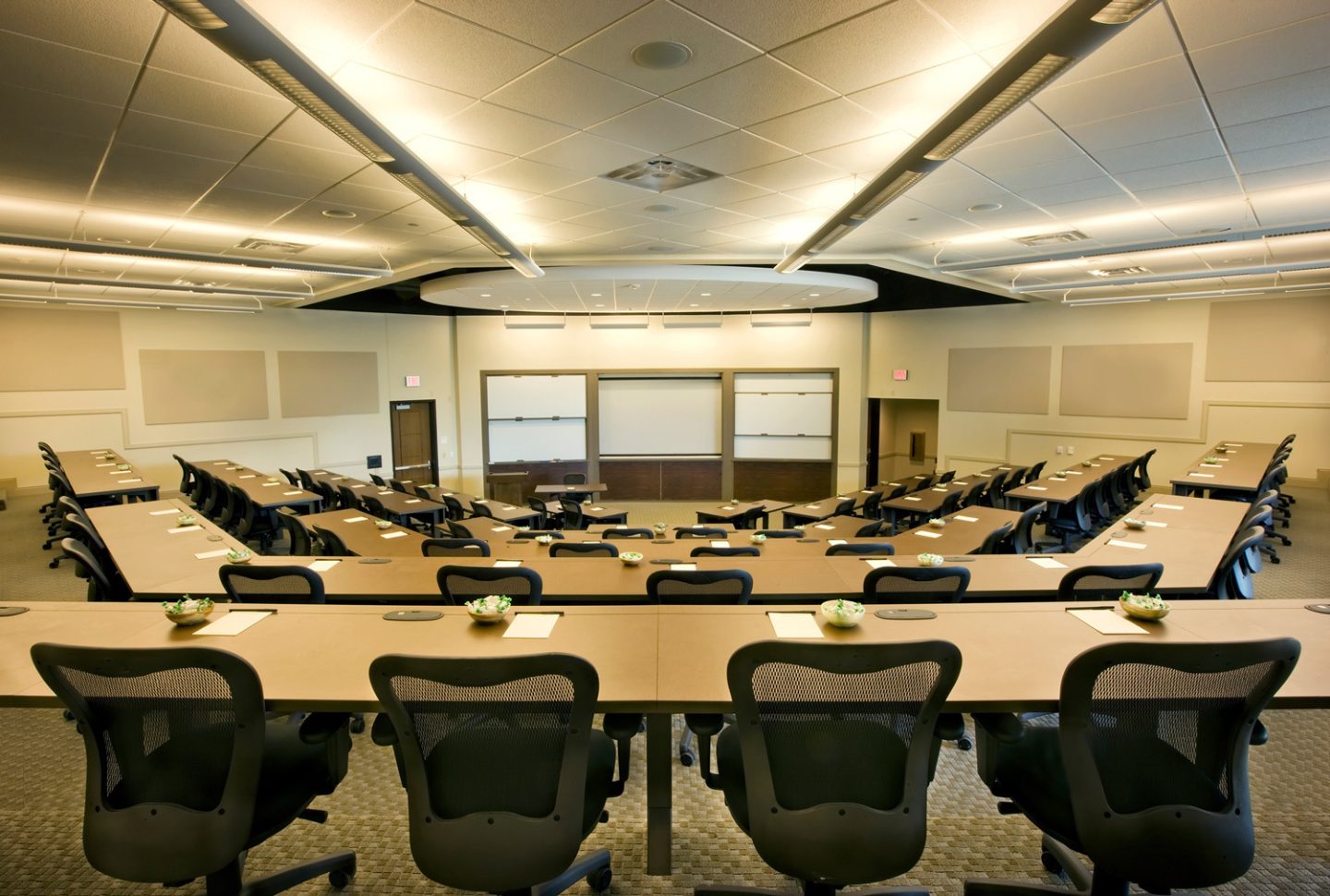 Ut Conf Ctr Classroom Master Lg Print